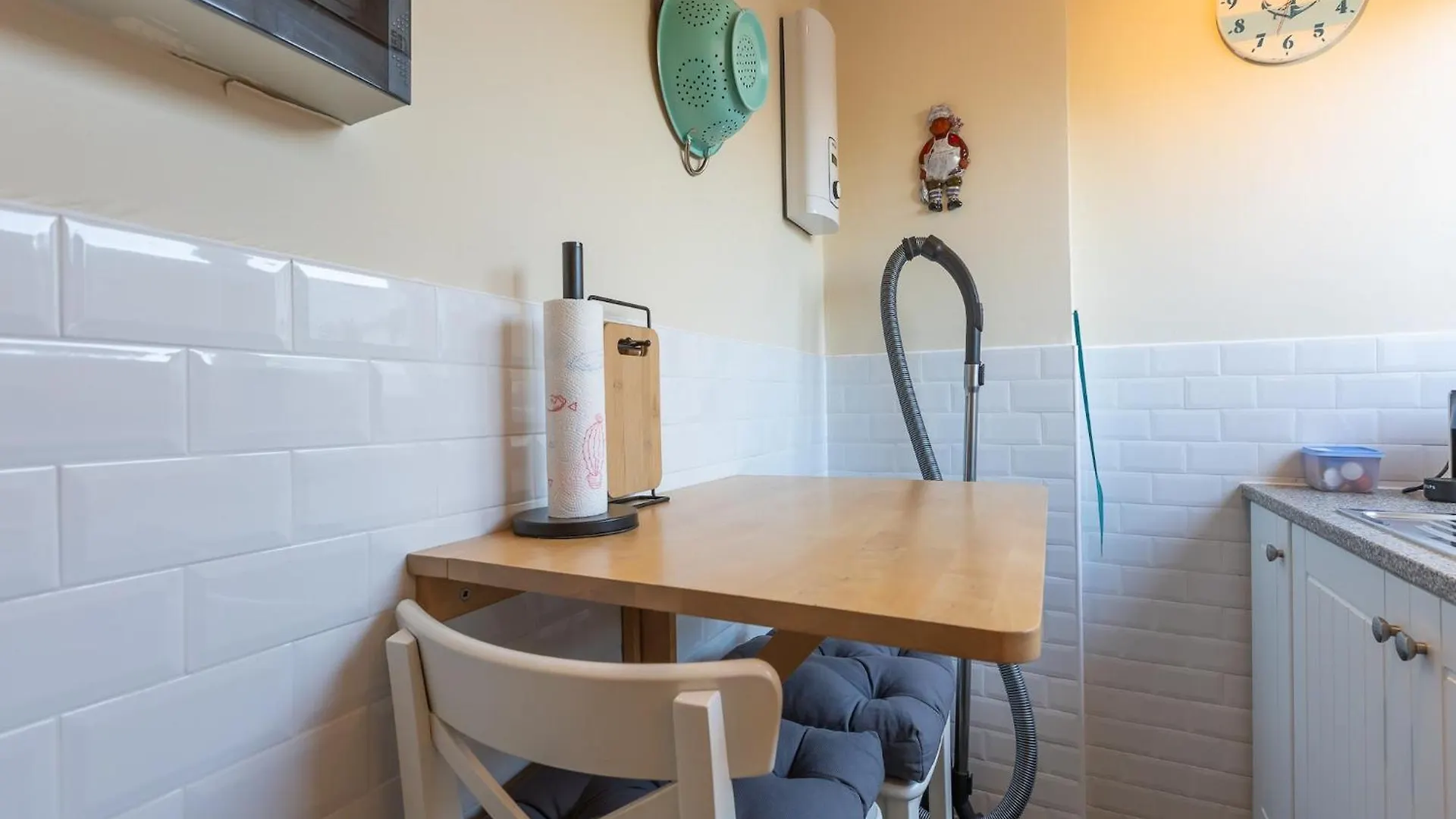 Renovated Studio With Roof Terrace Near The Sea Middelkerke Apartment