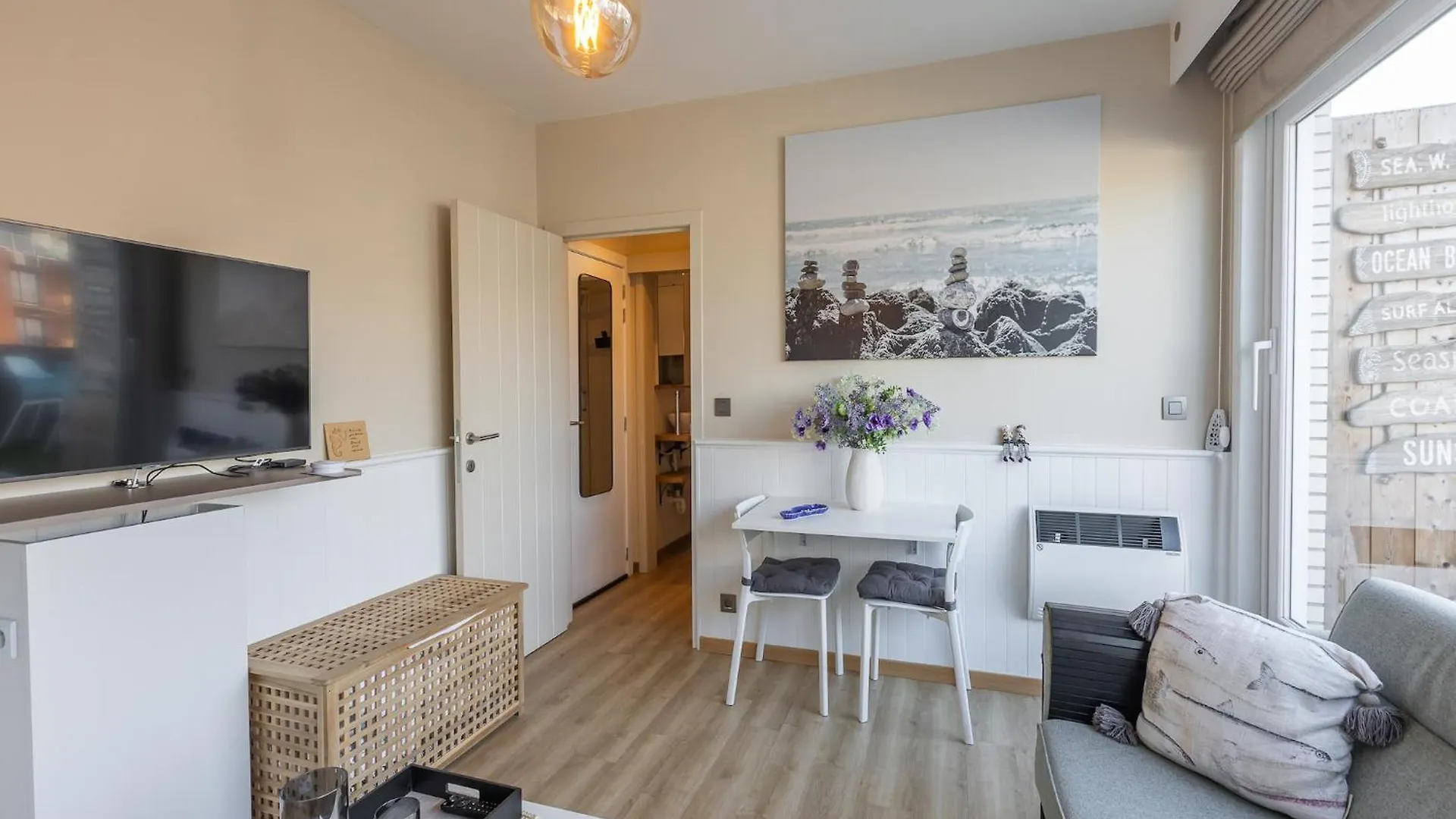 Renovated Studio With Roof Terrace Near The Sea Middelkerke Apartment