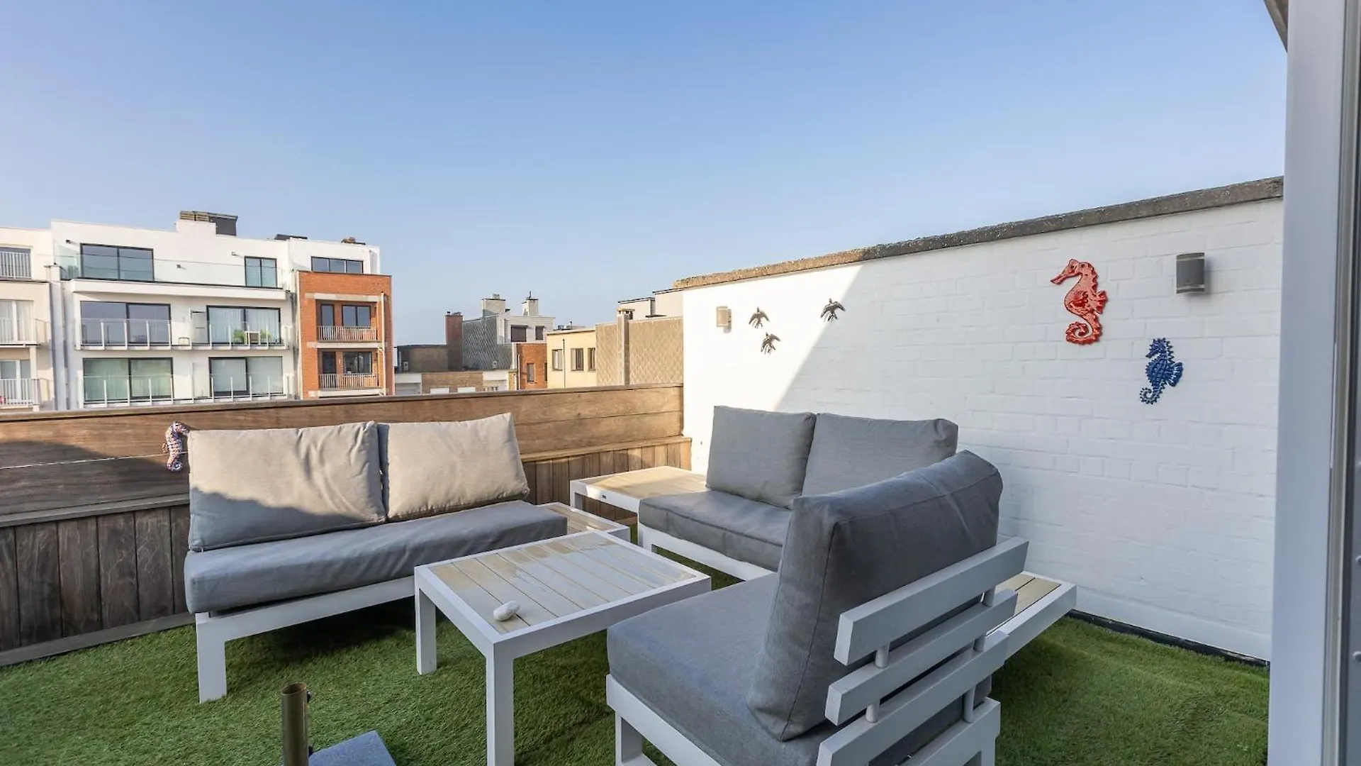 Renovated Studio With Roof Terrace Near The Sea Middelkerke