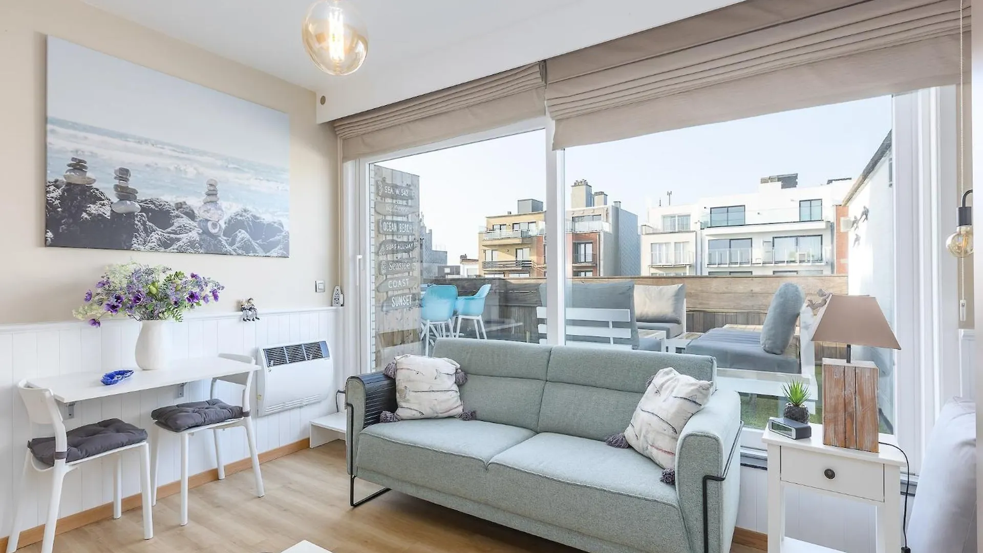 Renovated Studio With Roof Terrace Near The Sea Middelkerke Apartment